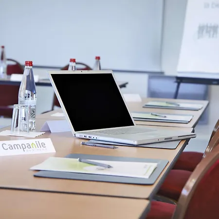 Hotel Campanile St Etienne Centre - La Terrasse 3*