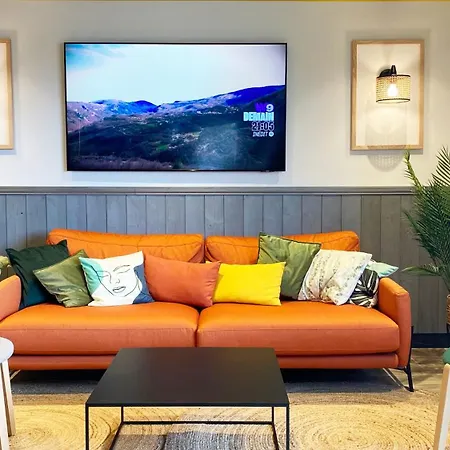 Campanile St Etienne Centre - La Terrasse Hotel