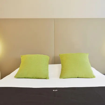 Campanile St Etienne Centre - La Terrasse 3*