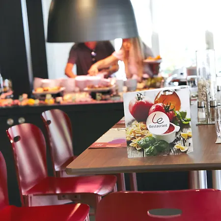 Campanile St Etienne Centre - La Terrasse 3* Villars (Loire)