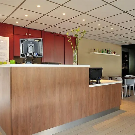 Hotel Campanile St Etienne Centre - Villars La Terrasse 3*
